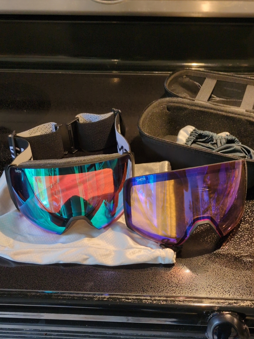 SMITH Ski Goggles with Teal-Green and Purple Mirrored Lenses